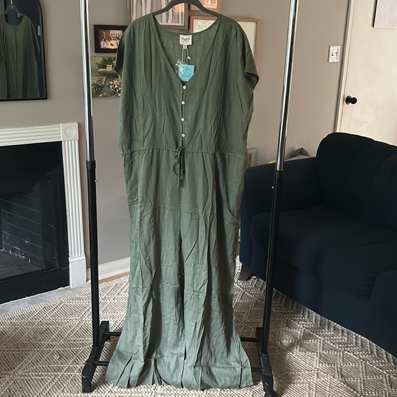 Linen button jumpsuit - Picture 2 of 7